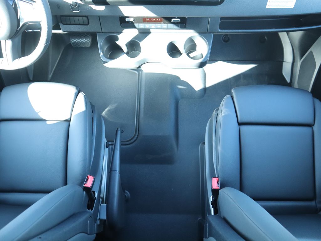 Thumbnail: 2026 Mercedes-Benz Sprinter - 18