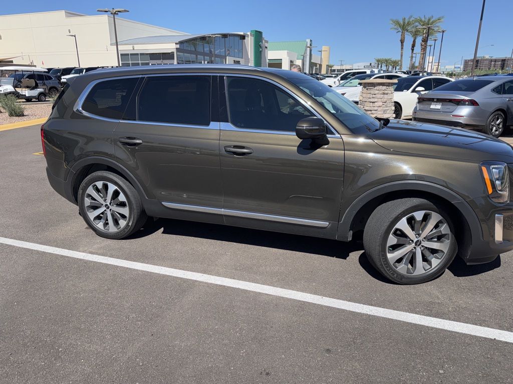 Thumbnail: 2022 Kia Telluride - 6