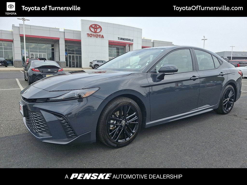 2025 Toyota Camry SE Hero Image