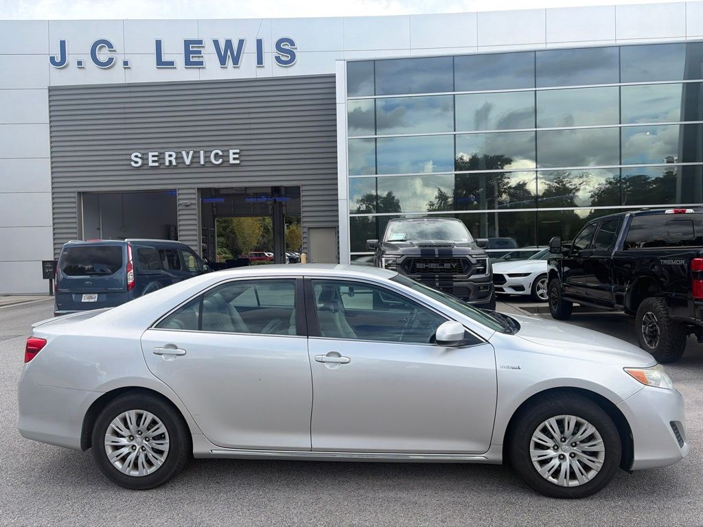2013 Toyota Camry Hybrid LE