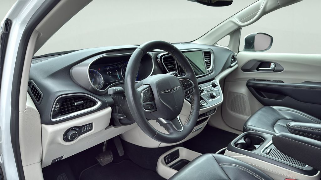 2023 Chrysler Pacifica