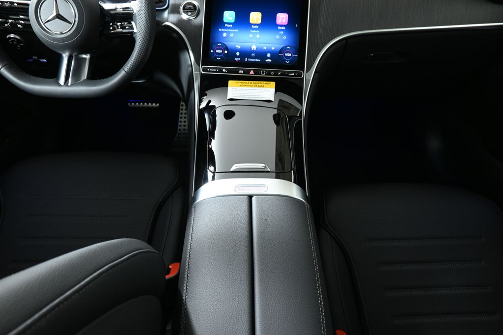 Thumbnail: 2026 Mercedes-Benz GLC - 17