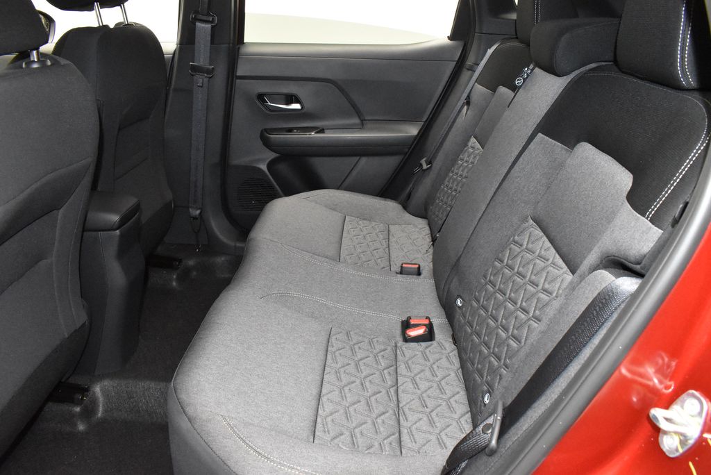 Thumbnail: 2026 Nissan Kicks - 31