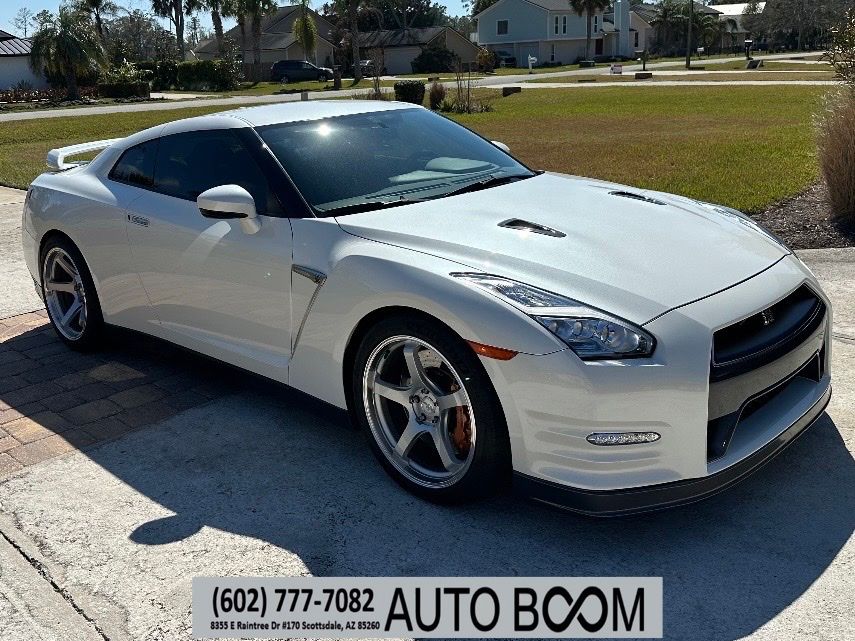 2016 Nissan GT-R Premium