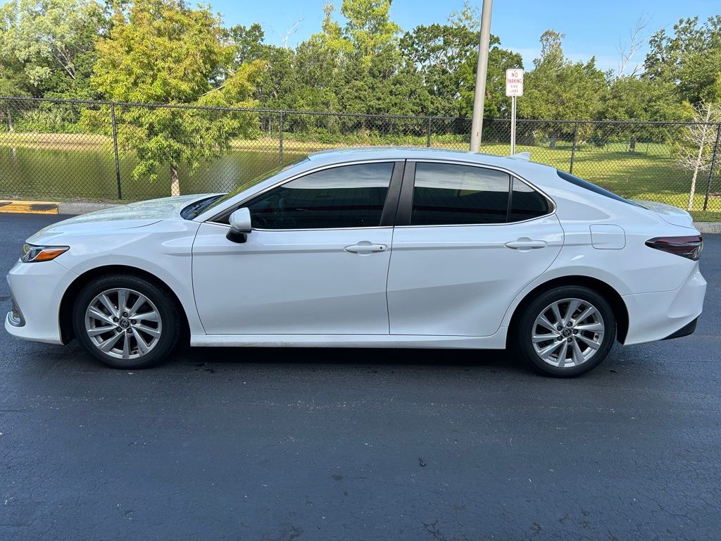 2023 Toyota Camry LE 2