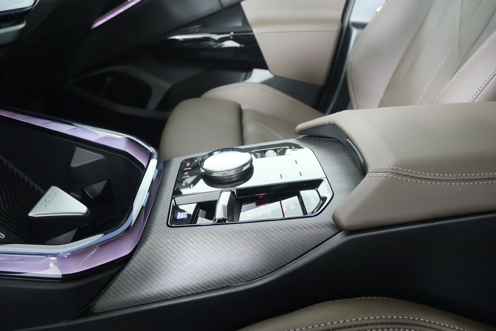 Thumbnail: 2026 BMW X3 - 22