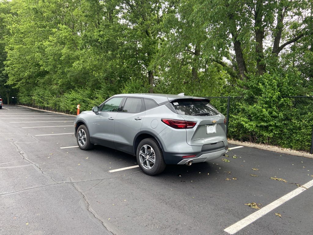 Thumbnail: 2025 Chevrolet Blazer - 3