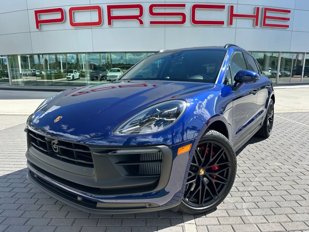 Thumbnail: 2025 Porsche Macan - 1