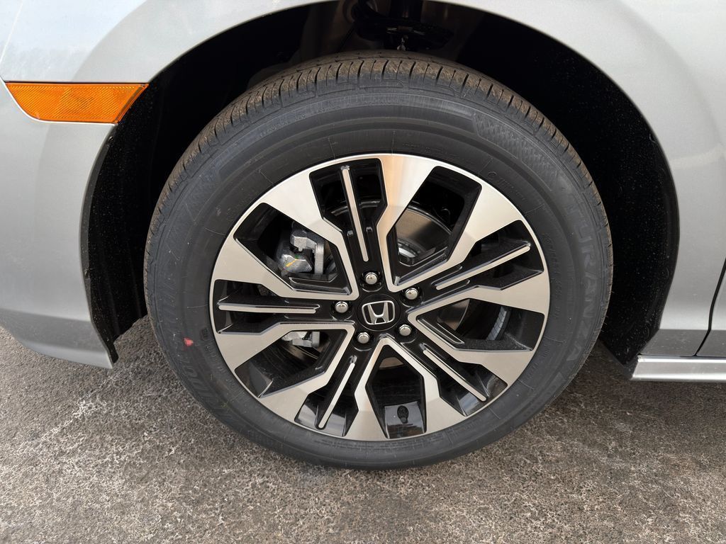 Thumbnail: 2026 Honda Odyssey - 10