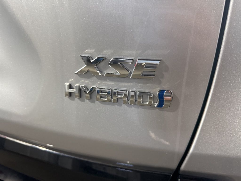 Thumbnail: 2023 Toyota RAV4 - 19