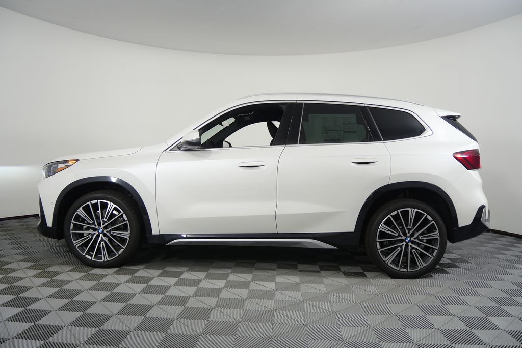 Thumbnail: 2025 BMW X1 - 6