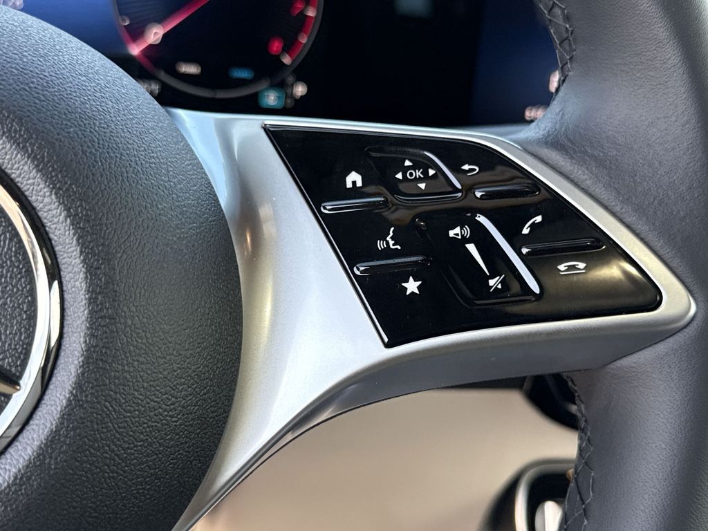 Thumbnail: 2026 Mercedes-Benz GLB - 26