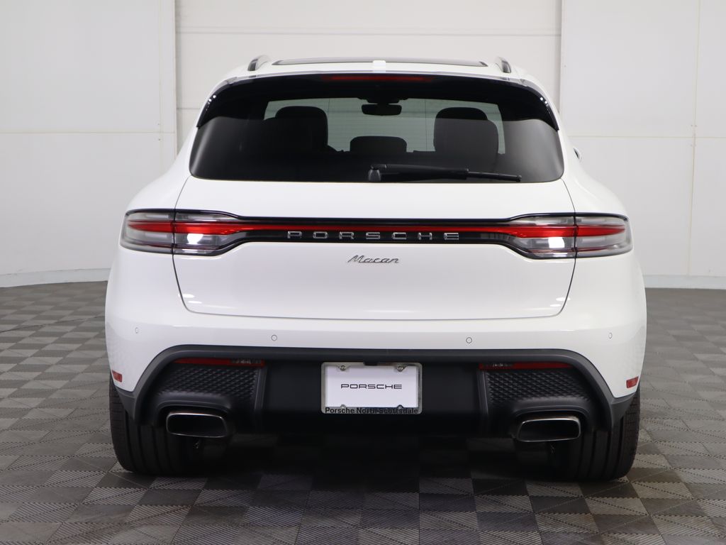Thumbnail: 2025 Porsche Macan - 6