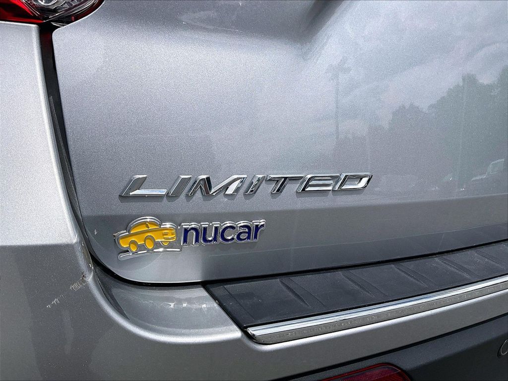 2023 Ford Explorer — photo 27