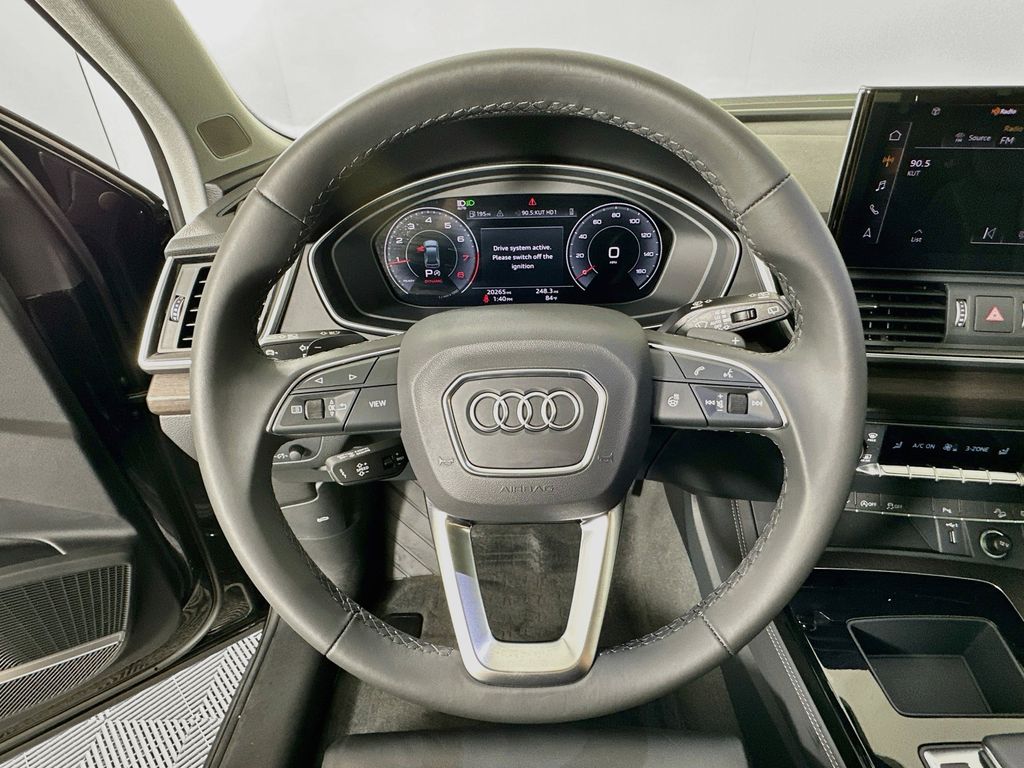 Thumbnail: 2024 Audi Q5 - 11