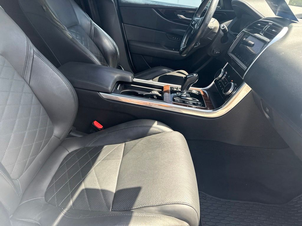 2020 Jaguar XE S AWD Automatic