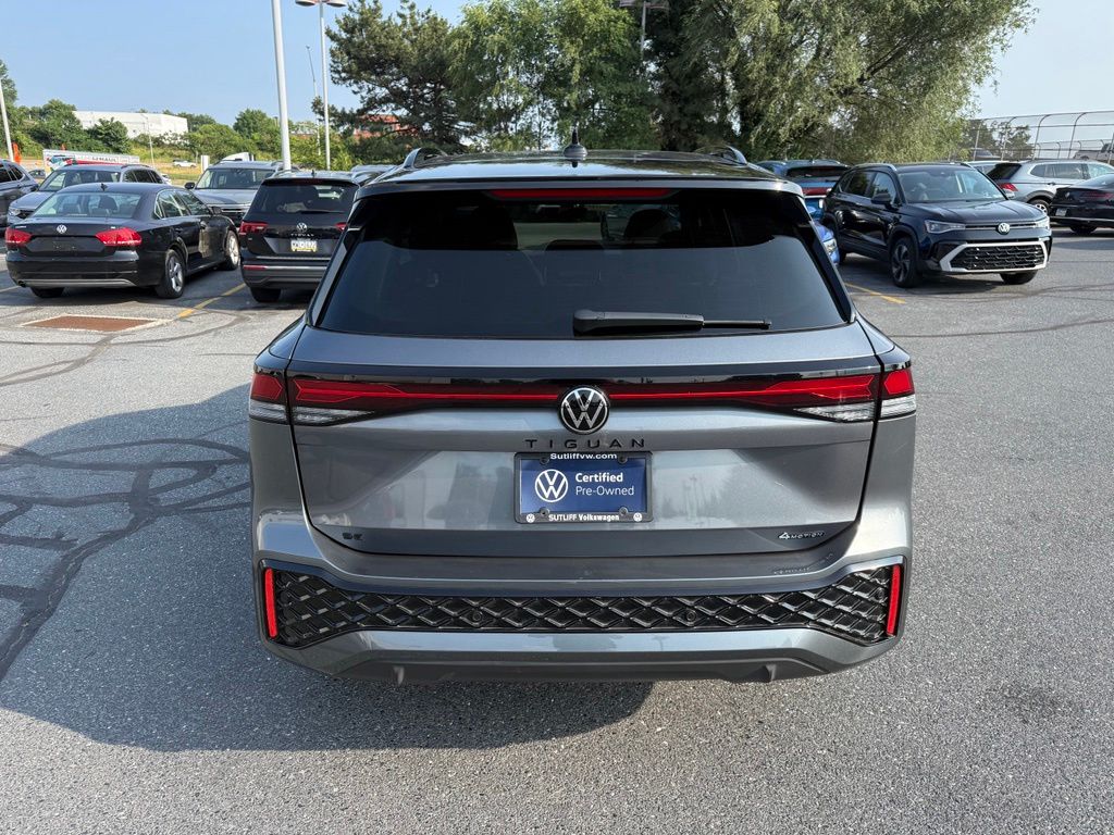 2025 Volkswagen Tiguan 2.0T SE R-Line Black Gray at Sutliff Volkswagen