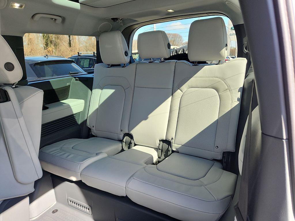 Thumbnail: 2026 Land Rover Defender - 6