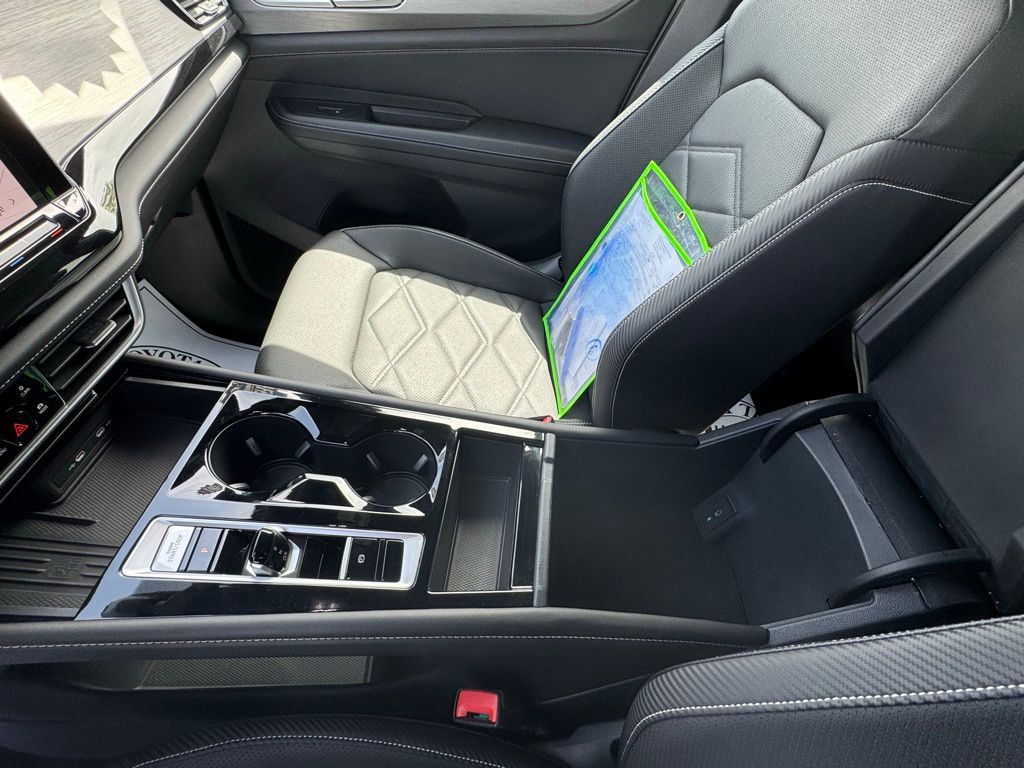Used 2025 Volkswagen Atlas Cross Sport SUV