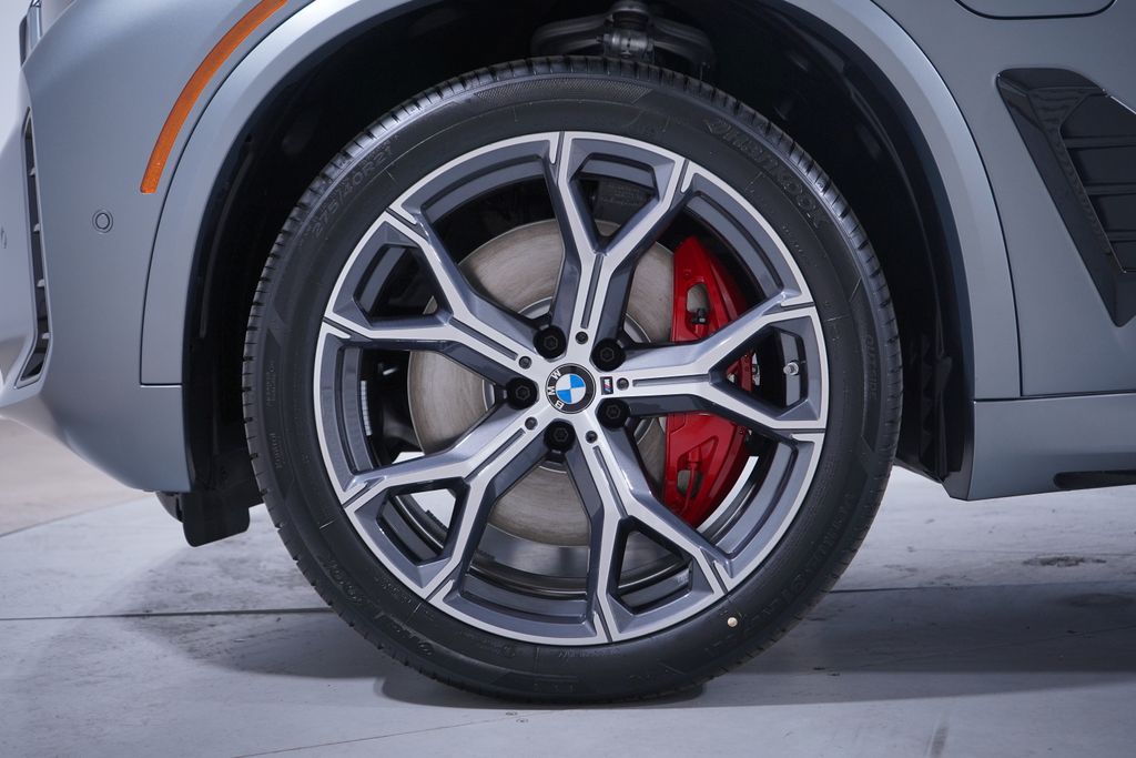 Thumbnail: 2026 BMW X5 - 2