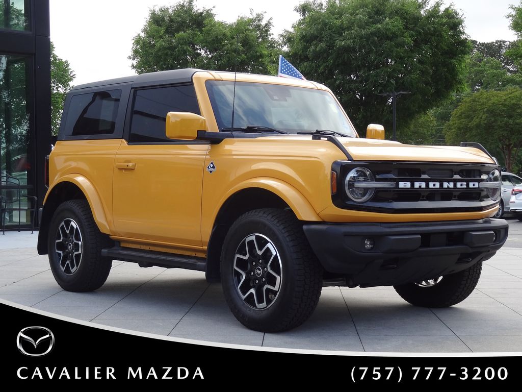 Orange Metallic 2021 Ford Bronco Outer Banks 2-Door 4WD SUV / Crossover Four-Wheel Drive Automatic