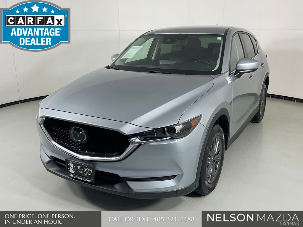 2021 Mazda CX-5 Touring Auto's photo
