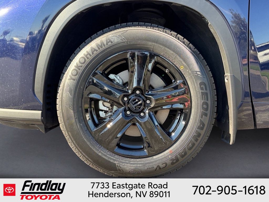Used 2021 Toyota Highlander SUV