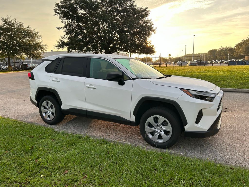 Thumbnail: 2023 Toyota RAV4 - 7