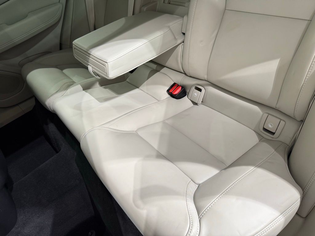 Thumbnail: 2022 Volvo XC60 - 21