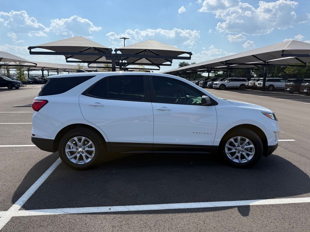 Thumbnail: 2021 Chevrolet Equinox - 4