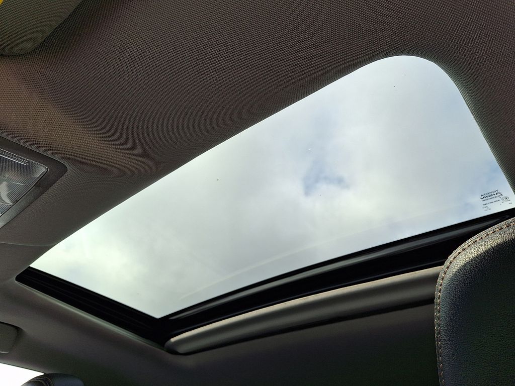 2019 Toyota Highlander Limited Black at Subaru and VW of Moon Township