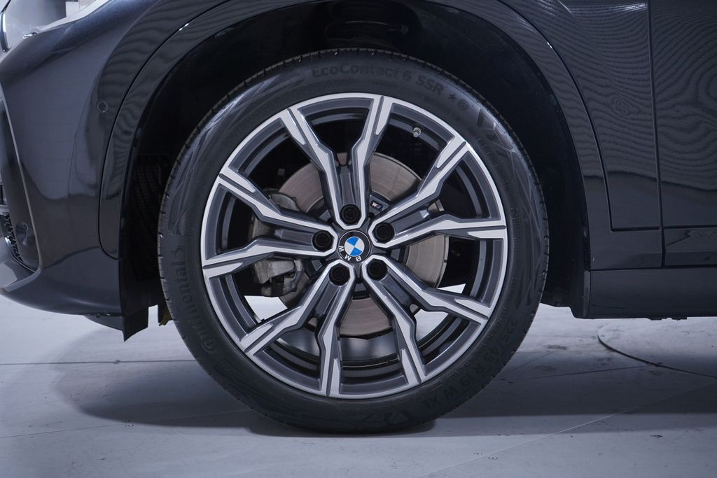 Thumbnail: 2020 BMW X1 - 2