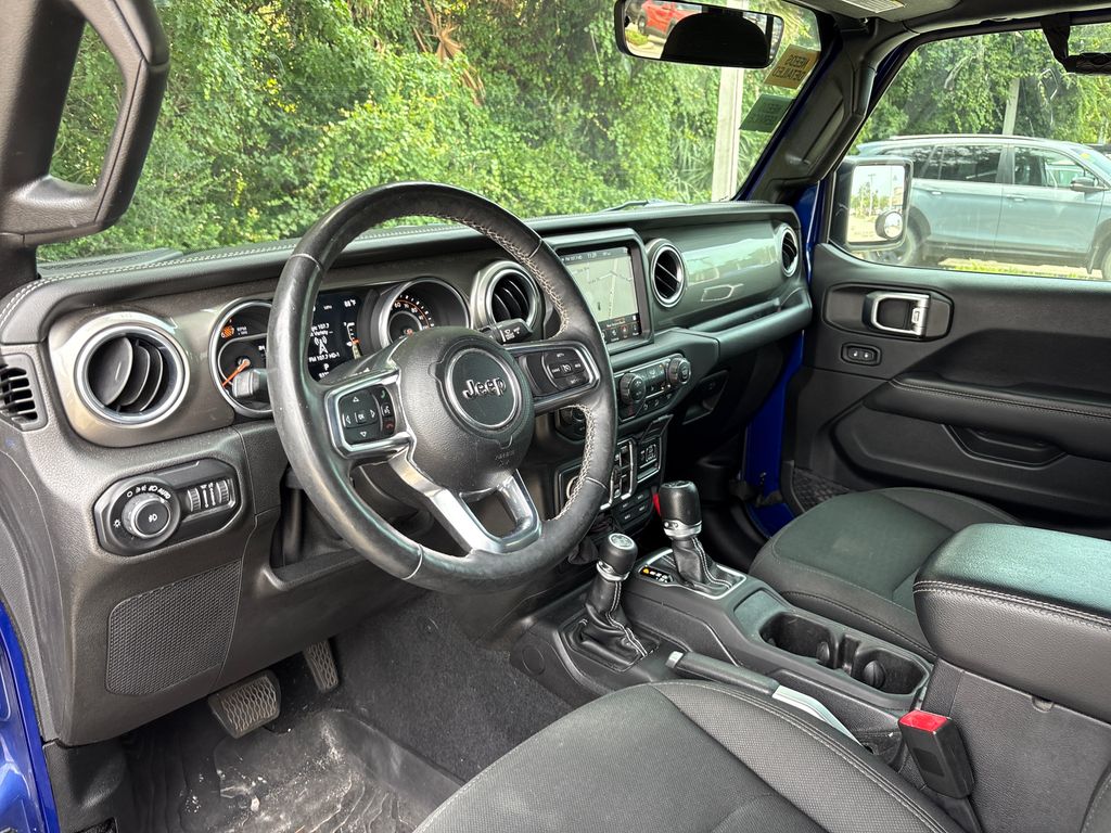 Used 2018 Blue Jeep Unlimited Sahara image 6