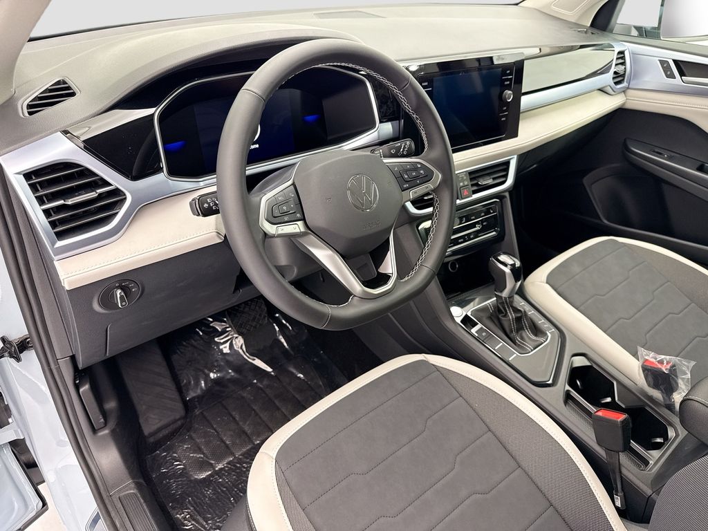 Thumbnail: 2026 Volkswagen Taos - 9