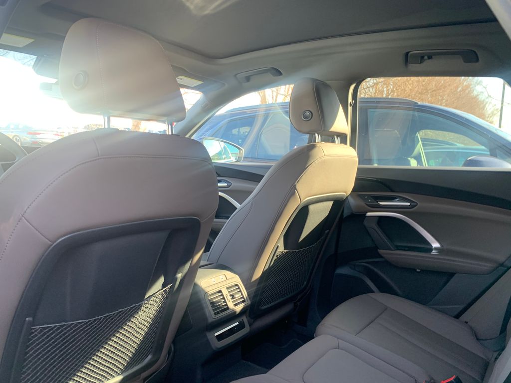 Thumbnail: 2025 Audi Q5 - 7