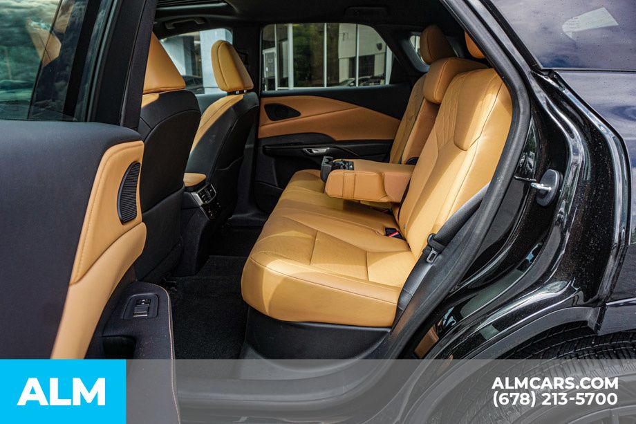 Used 2024 Black Lexus 350 Premium image 21