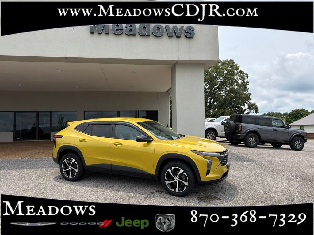 Nitro Yellow Metallic 2024 Chevrolet Trax SUV / Crossover Front-Wheel Drive 6-Speed Automatic