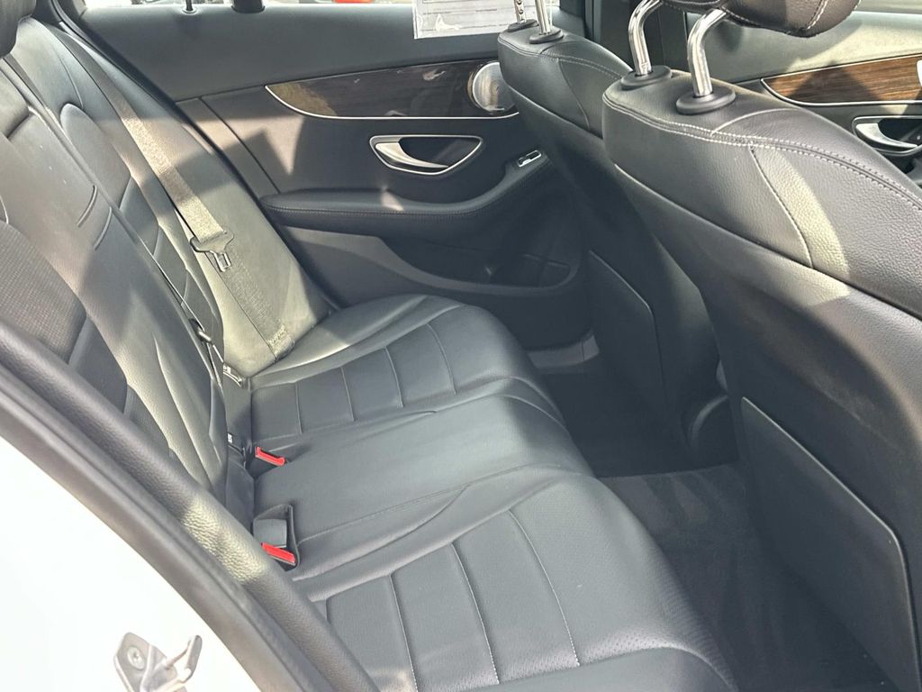 Thumbnail: 2019 Mercedes-Benz C-Class - 23