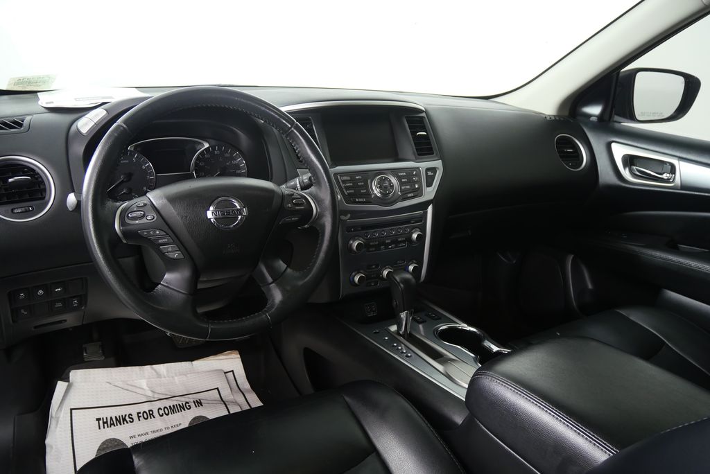 Thumbnail: 2018 Nissan Pathfinder - 17