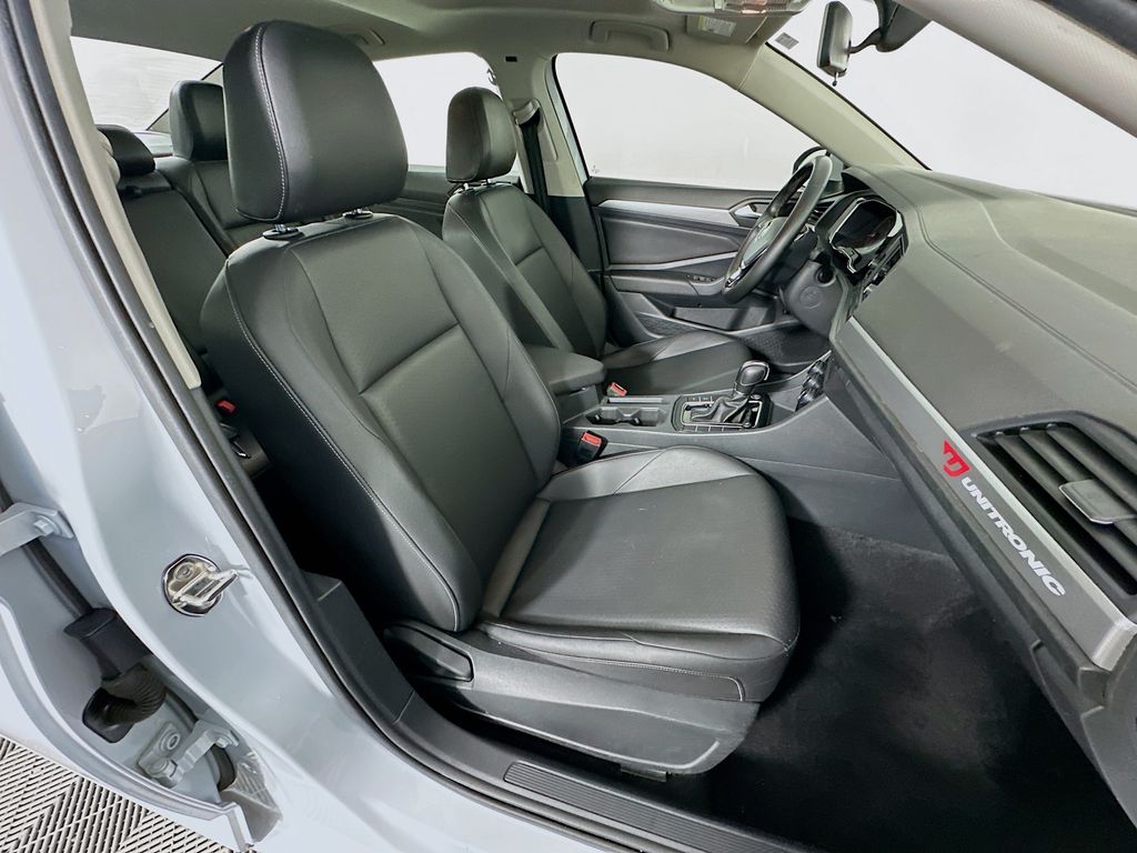 Thumbnail: 2019 Volkswagen Jetta - 27