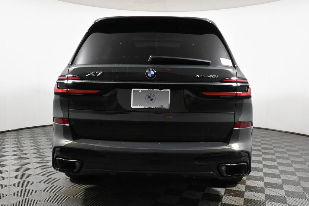 Thumbnail: 2026 BMW X7 - 6