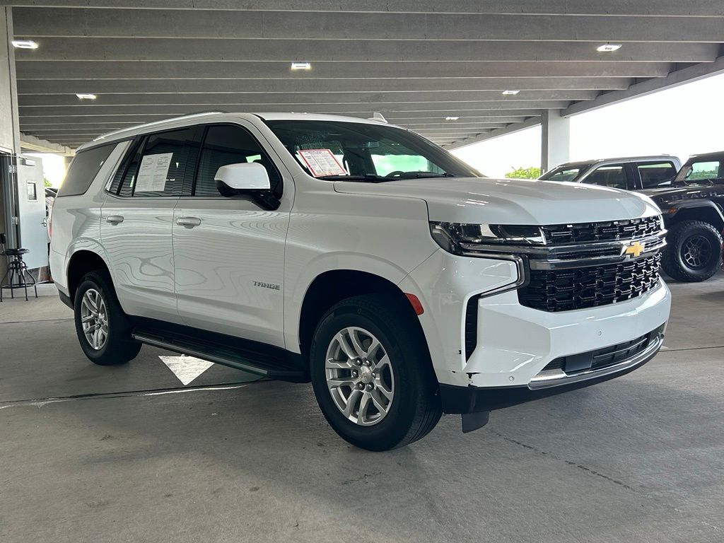 Used 2023 Summit White Chevrolet LS image 3