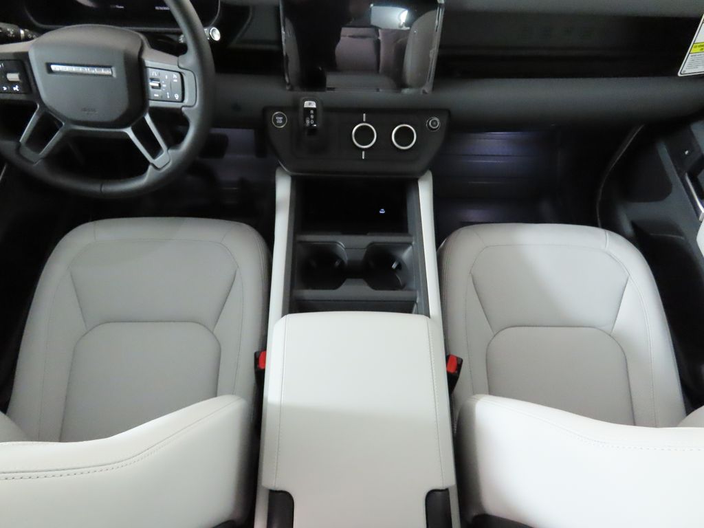 2025 Land Rover Defender 110 16