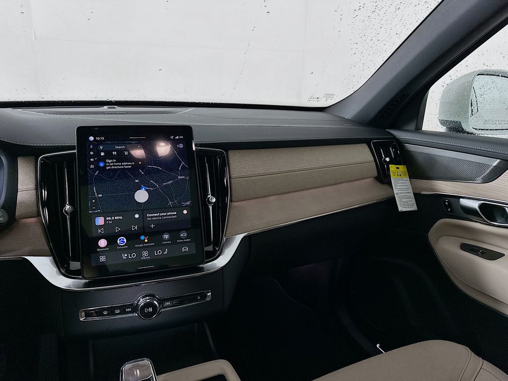 2026 Volvo XC90 Plus - Photo 20