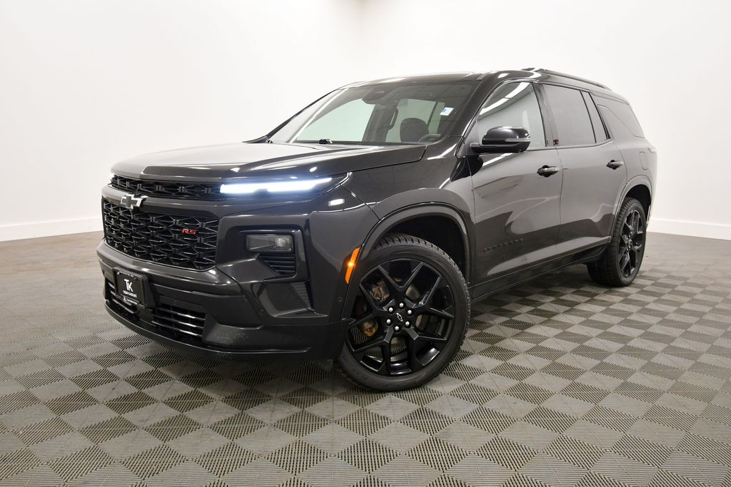 Used 2024 Chevrolet Traverse SUV
