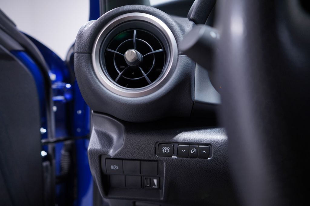 Thumbnail: 2022 Lexus IS - 19