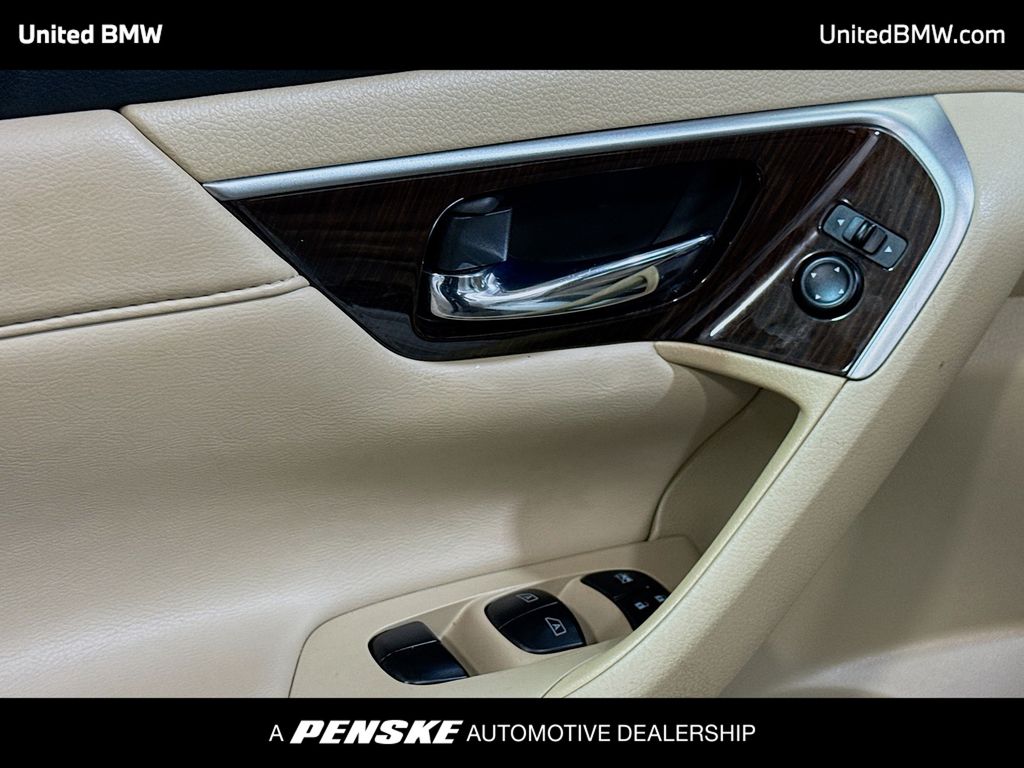 Thumbnail: 2014 Nissan Altima - 3
