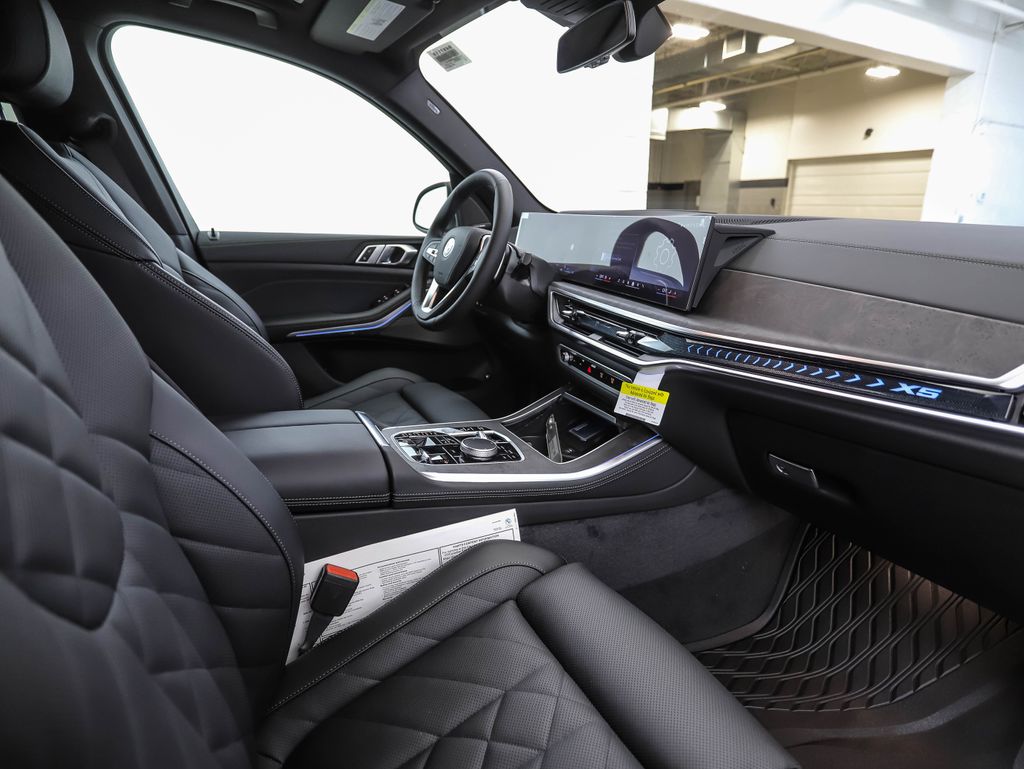 Thumbnail: 2026 BMW X5 - 30