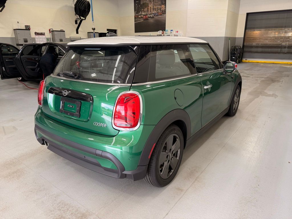 2024 MINI Cooper  6