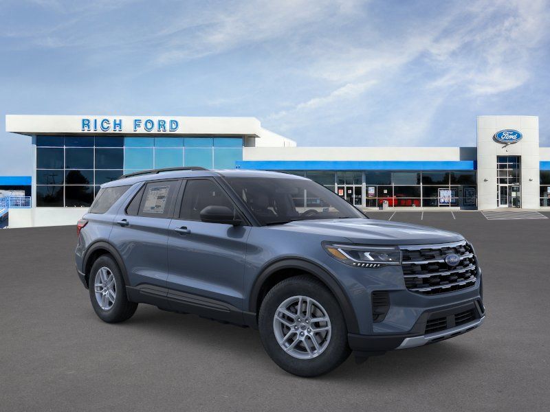View vehicle photo 7